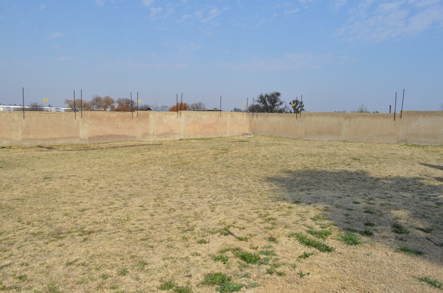 Commercial Property for Sale in Flamwood North West